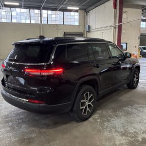 JEEP GRAND CHEROKEE L LIMITED - 8