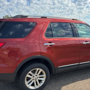 FORD EXPLORER XLT - 9