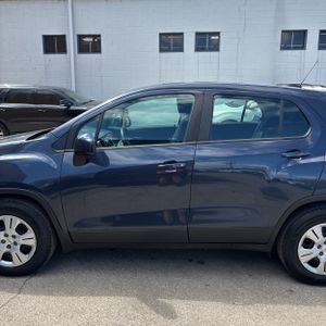 CHEVROLET TRAX - 4