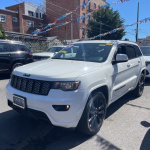 JEEP GRAND CHEROKEE - 1