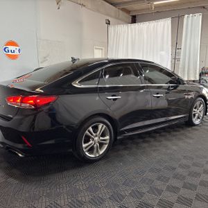 2018 Hyundai SONATA LIMITED — фото 10