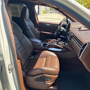 صورة مصغرة 33 لـ 2022 Porsche CAYENNE TURBO S E-HYBRID