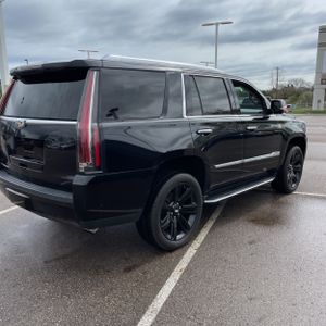 CADILLAC ESCALADE LUXURY - 8