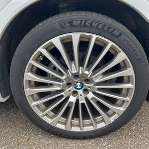 صورة مصغرة 20 لـ 2021 BMW X7 XDRIVE40I