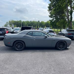 صورة 10 لـ 2023 Dodge CHALLENGER R/T SCAT PACK