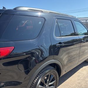 FORD EXPLORER XLT - 9