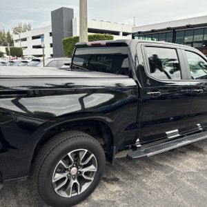 2024 Chevrolet SILVERADO 1500 LT 照片 9