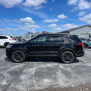 FORD EXPLORER XLT - 3