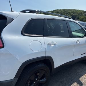 صورة 9 لـ 2020 JEEP CHEROKEE ALTITUDE