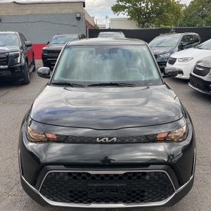 صورة 15 لـ 2023 KIA SOUL LX