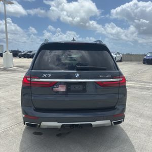 BMW X7 XDRIVE40I - 7