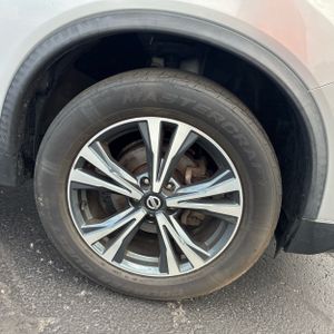 2017 Nissan ROGUE SL 照片 20