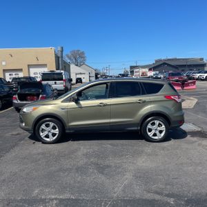 FORD ESCAPE SE - 3