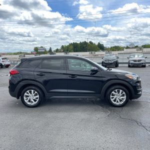 HYUNDAI TUCSON - 10