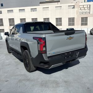 CHEVROLET SILVERADO EV LT - 5
