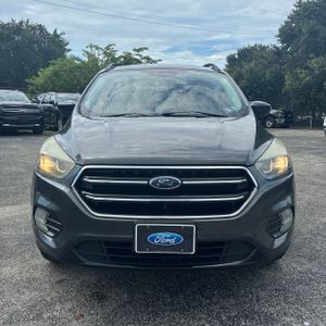 2017 FORD ESCAPE SE 照片 14