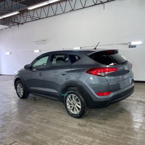 HYUNDAI TUCSON SE - 3