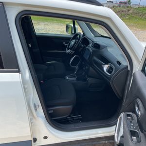 2018 JEEP RENEGADE LATITUDE — миниатюра 33
