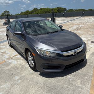 2017 Honda CIVIC LX — миниатюра 12