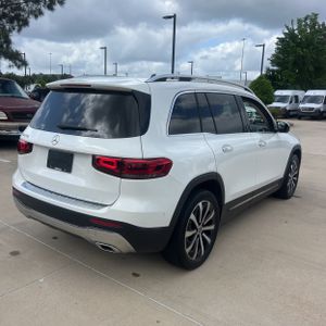 MERCEDES-BENZ GLB - 8