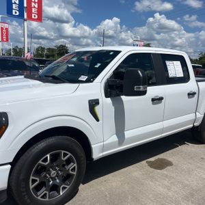 صورة 2 لـ 2024 FORD F-150 STX