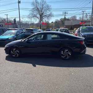 HYUNDAI ELANTRA LIMITED - 3