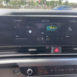 2025 KIA CARNIVAL LXS thumbnail 38