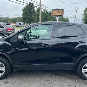 صورة 4 لـ 2021 Chevrolet TRAX LS