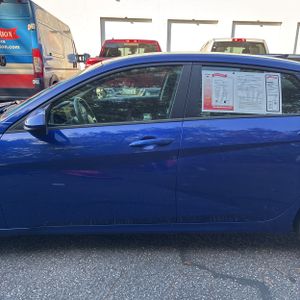 HYUNDAI ELANTRA SE - 3