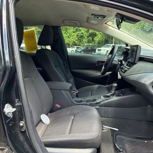 2024 Toyota COROLLA LE thumbnail 33
