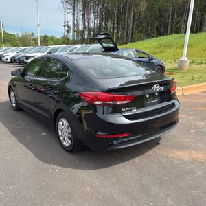 HYUNDAI ELANTRA SE - 5