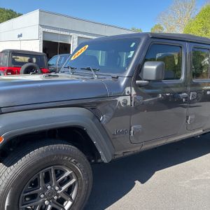JEEP GLADIATOR SPORT - 2