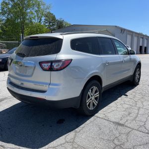 CHEVROLET TRAVERSE LT - 8