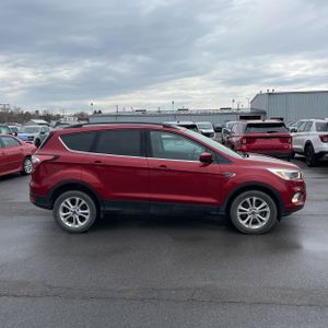 FORD ESCAPE SE - 10