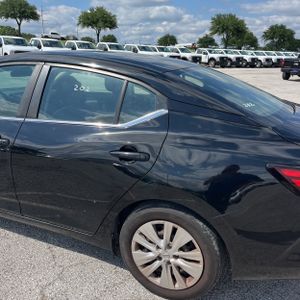 NISSAN SENTRA S - 6