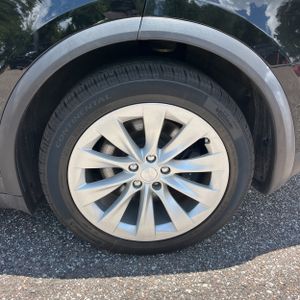 2018 Tesla MODEL X 75D 缩略图 18