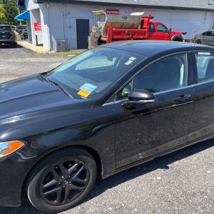 FORD FUSION SE - 2