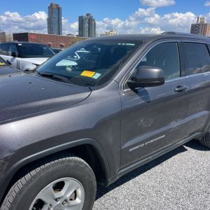 JEEP GRAND CHEROKEE LAREDO - 2