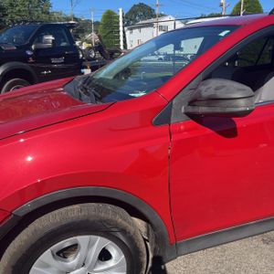 2015 Toyota RAV4 LE 照片 2