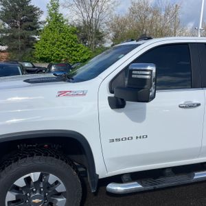 CHEVROLET SILVERADO - 2