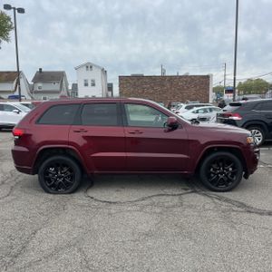 JEEP GRAND CHEROKEE - 10