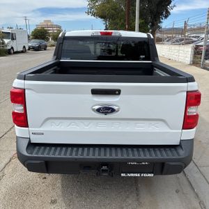 FORD MAVERICK LARIAT - 5