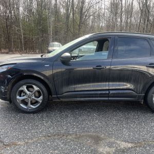 FORD ESCAPE ST-LINE - 4