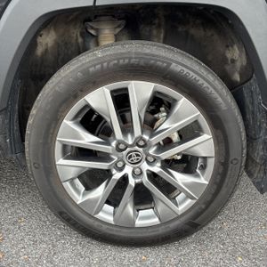 2024 Toyota RAV4 XLE PREMIUM — миниатюра 18
