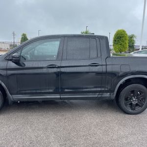 HONDA RIDGELINE BLACK EDITION - 4