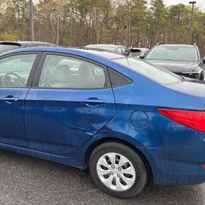 HYUNDAI ACCENT SE - 6