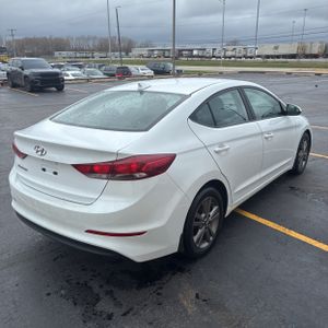 HYUNDAI ELANTRA SEL - 8