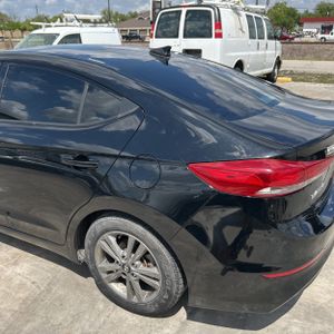 HYUNDAI ELANTRA SEL - 6