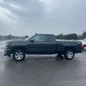 2017 Chevrolet SILVERADO 1500 LT Z71 — фото 3