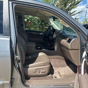 صورة 32 لـ 2016 Lexus GX 460 BASE